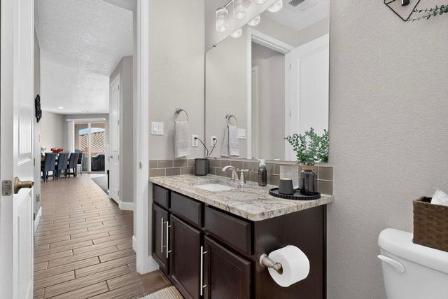 8931 S Sky Street NW, Albuquerque, NM 87114