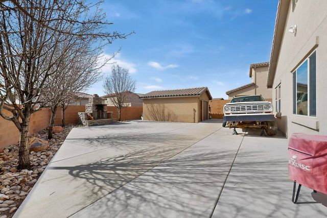8931 S Sky Street NW, Albuquerque, NM 87114