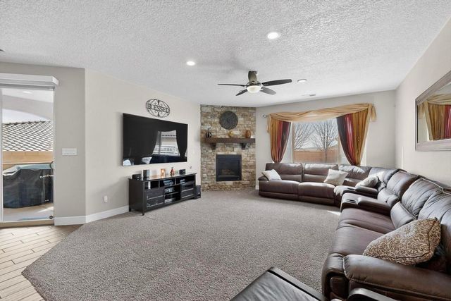 8931 S Sky Street NW, Albuquerque, NM 87114