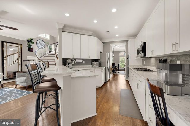 139 REES PL, Falls Church, VA 22046