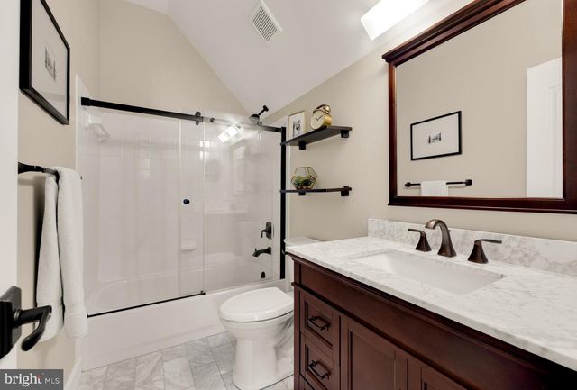 139 REES PL, Falls Church, VA 22046