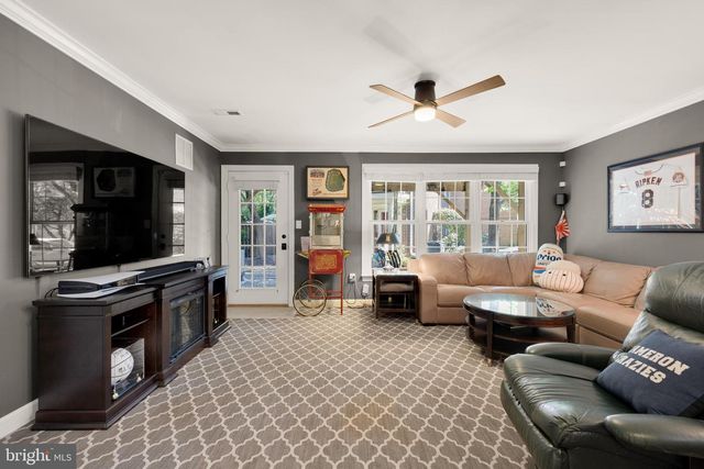 139 REES PL, Falls Church, VA 22046