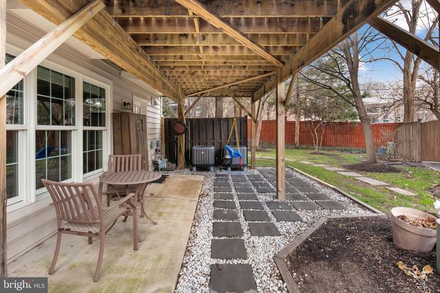 139 REES PL, Falls Church, VA 22046