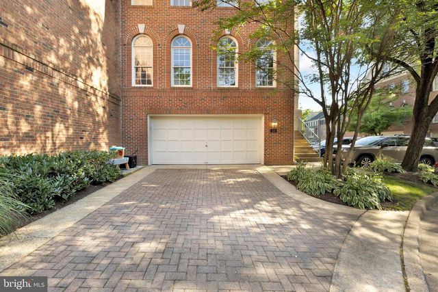 139 REES PL, Falls Church, VA 22046