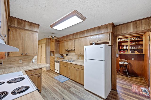 21685 State Highway 154, Dardanelle, AR 72834