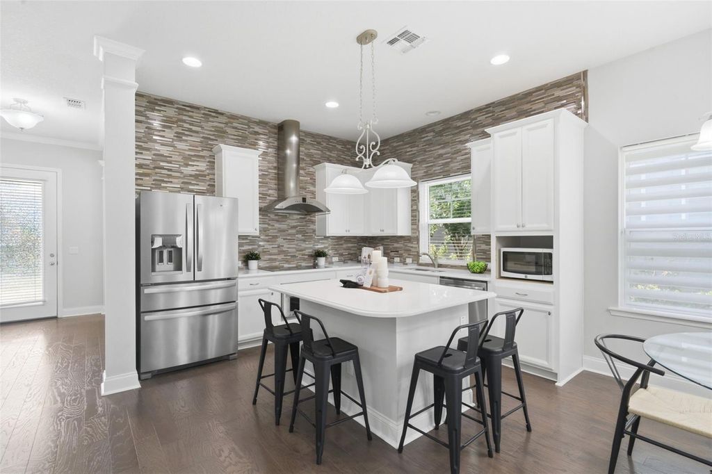 Image 2 of property listing at 13856 ELIOT AVENUE, Orlando, FL 32827