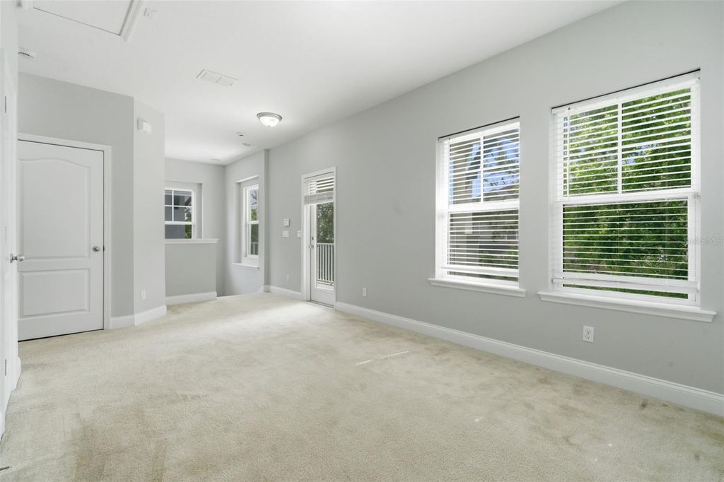 Image 17 of property listing at 13856 ELIOT AVENUE, Orlando, FL 32827