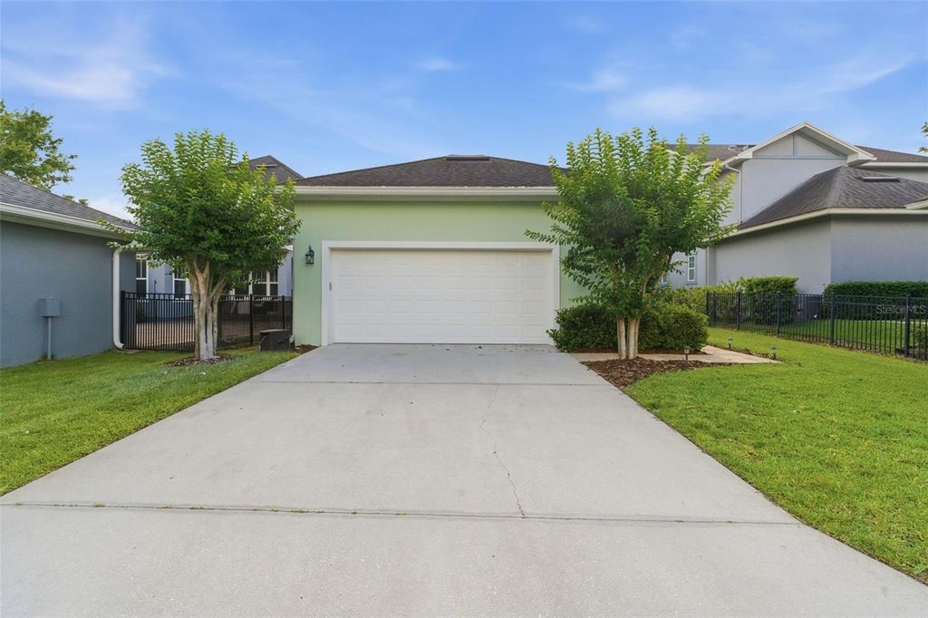 Image 35 of property listing at 13856 ELIOT AVENUE, Orlando, FL 32827