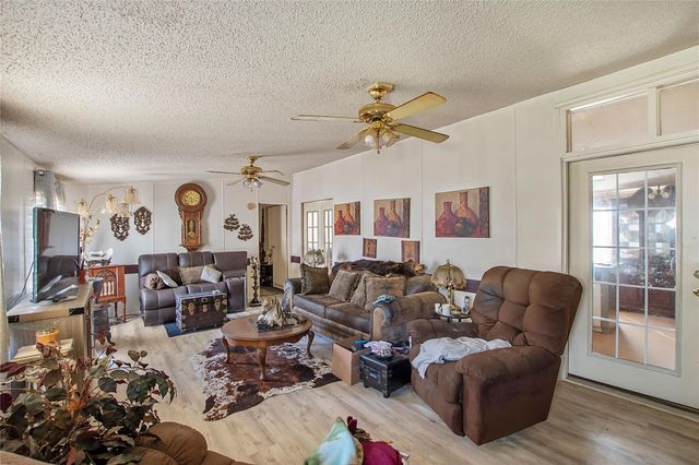 320 Gamble Street, Emhouse, TX 75110