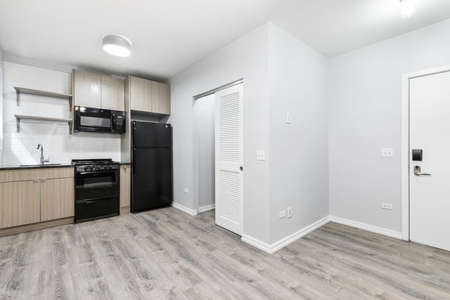4875 N Magnolia Avenue 214, Chicago, IL 60640