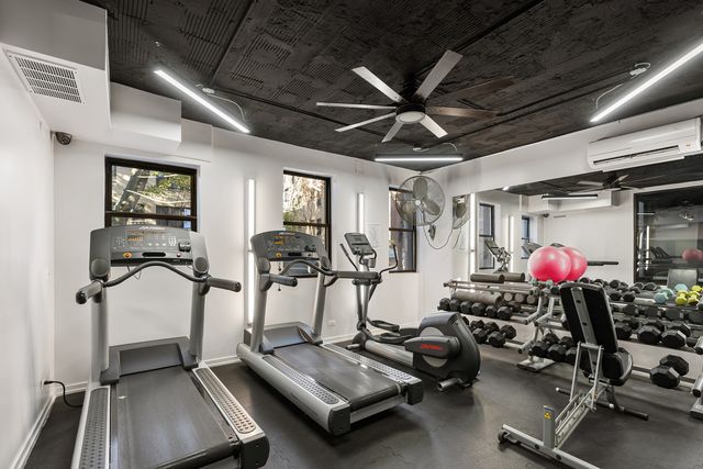 4875 N Magnolia Avenue 214, Chicago, IL 60640