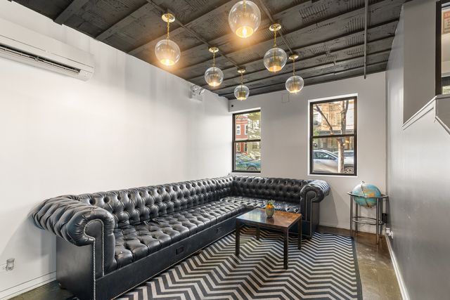 4875 N Magnolia Avenue 214, Chicago, IL 60640