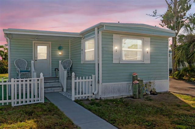 6580 SEMINOLE BOULEVARD 537, Seminole, FL 33772