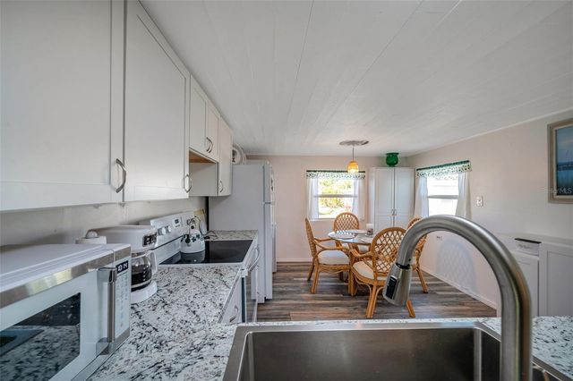 6580 SEMINOLE BOULEVARD 537, Seminole, FL 33772