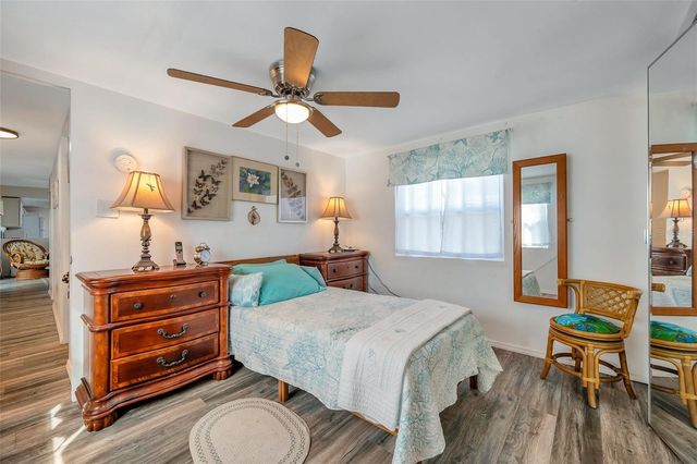 6580 SEMINOLE BOULEVARD 537, Seminole, FL 33772