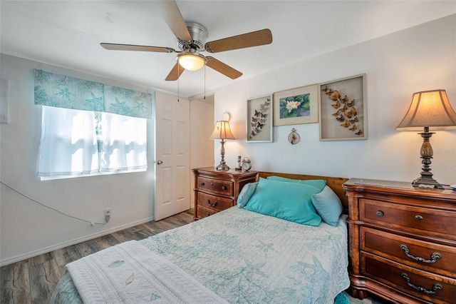 6580 SEMINOLE BOULEVARD 537, Seminole, FL 33772