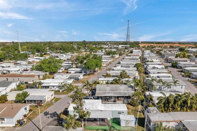 6580 SEMINOLE BOULEVARD 537, Seminole, FL 33772