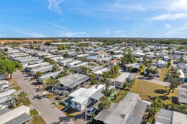 6580 SEMINOLE BOULEVARD 537, Seminole, FL 33772