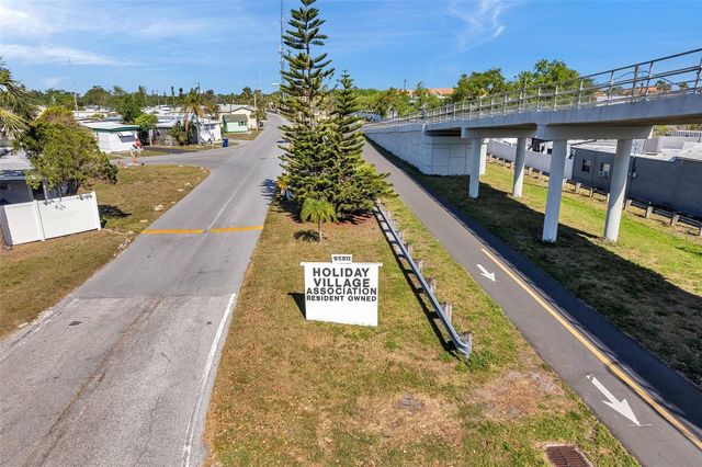 6580 SEMINOLE BOULEVARD 537, Seminole, FL 33772