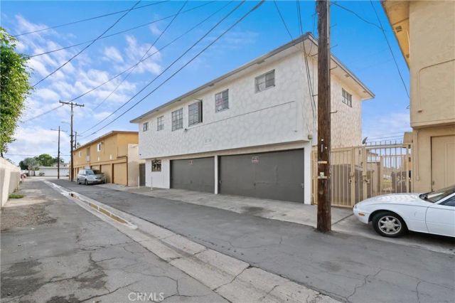1110 N East, Anaheim, CA 92805
