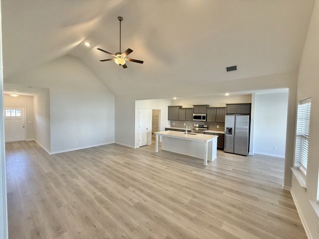 25 Ellie Jan Way, Manchester, TN 37355