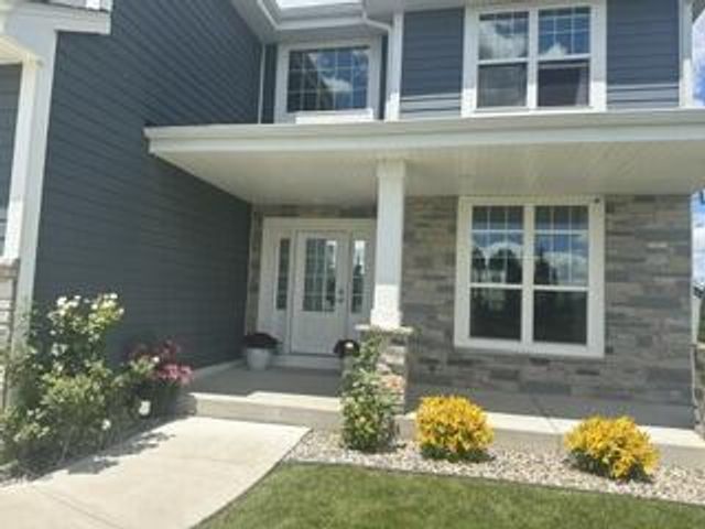 3128 W Hidden Oaks DRIVE, Franklin, WI 53132