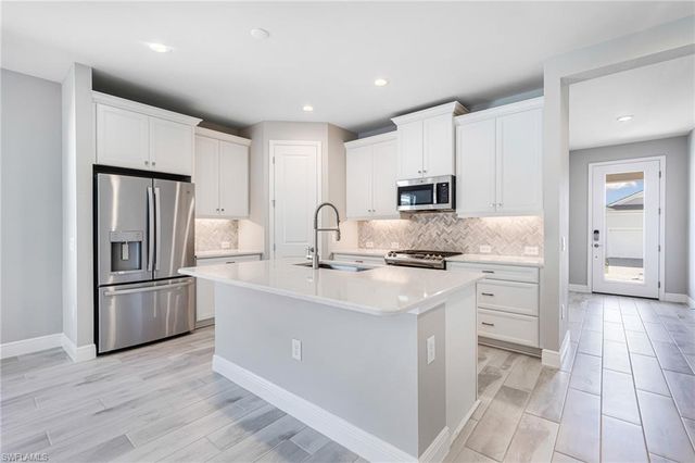 17812 Summerland Key CT, Fort Myers, FL 33908