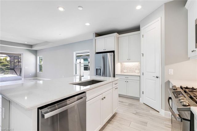 17812 Summerland Key CT, Fort Myers, FL 33908