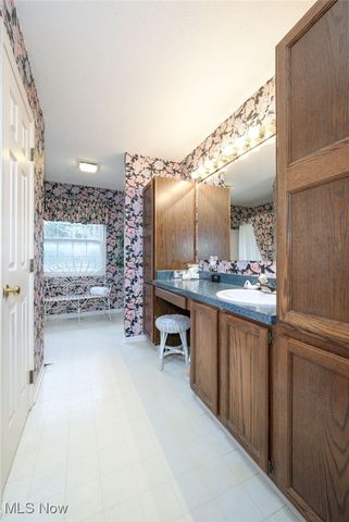 2738 Stockman Court, Stow, OH 44224