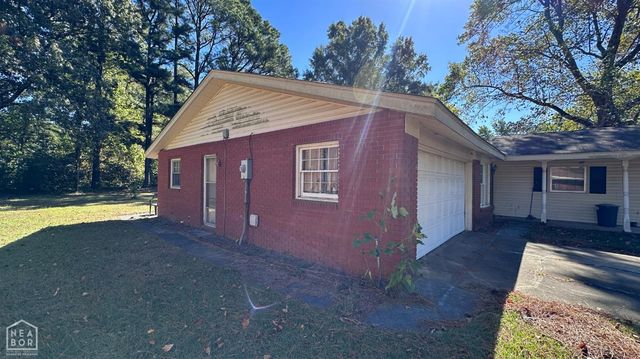 2000 Broadmoor Road, Jonesboro, AR 72401