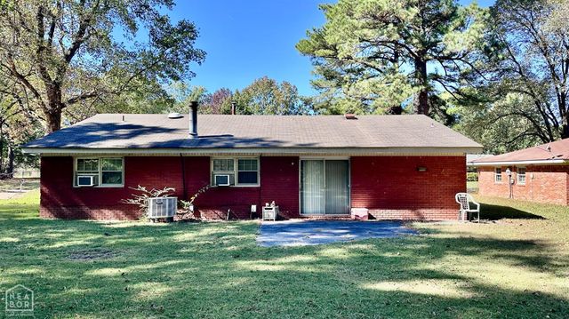 2000 Broadmoor Road, Jonesboro, AR 72401