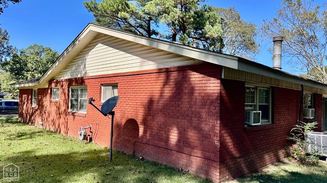 2000 Broadmoor Road, Jonesboro, AR 72401