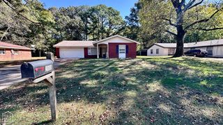 2000 Broadmoor Road, Jonesboro, AR 72401