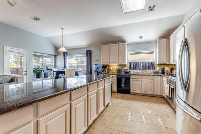 10403 Stone Falls Lane, Frisco, TX 75035