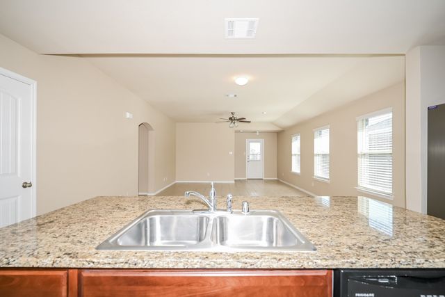 961 Corbitt Lane, Fate, TX 75189