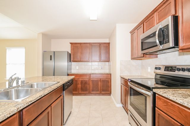 961 Corbitt Lane, Fate, TX 75189