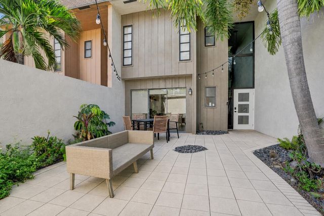 4799 NW 9TH Avenue, Deerfield Beach, FL 33064
