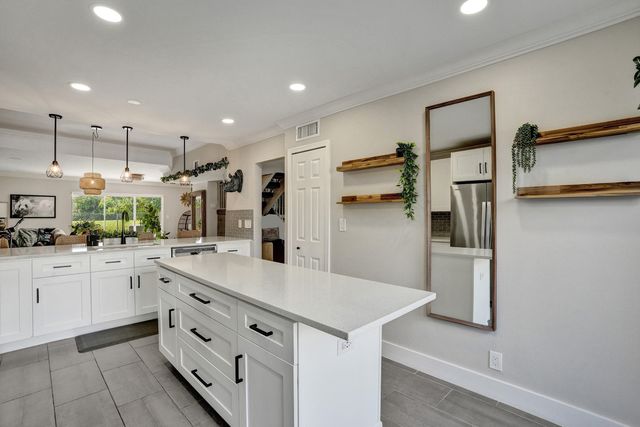 4799 NW 9TH Avenue, Deerfield Beach, FL 33064