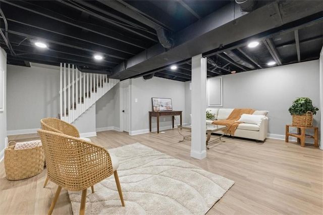 39 W 70th Terrace, Kansas City, MO 64113