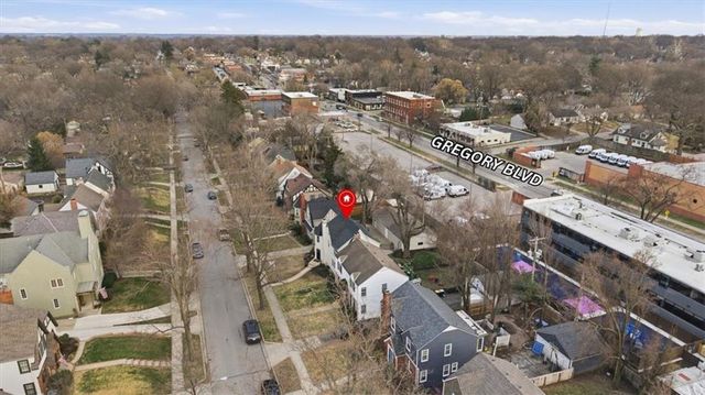 39 W 70th Terrace, Kansas City, MO 64113