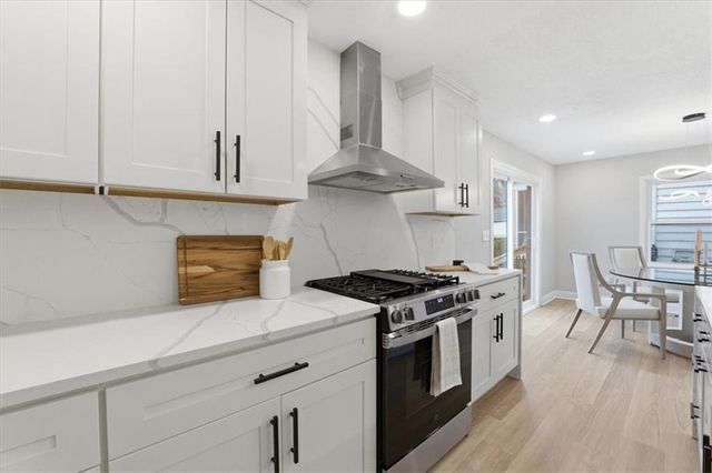 39 W 70th Terrace, Kansas City, MO 64113