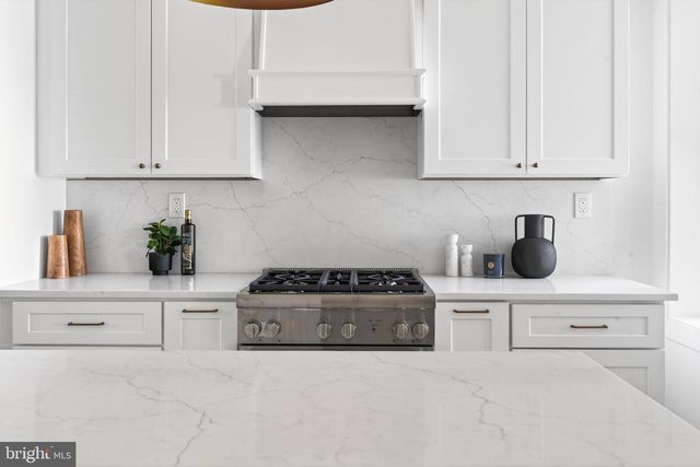 609 HARVARD ST NW, Washington, DC 20001