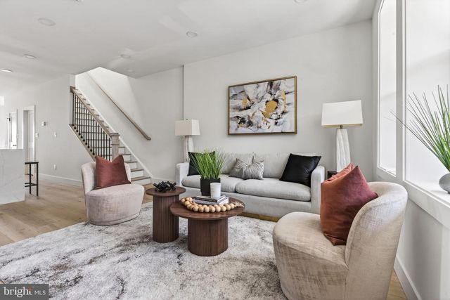 609 HARVARD ST NW, Washington, DC 20001