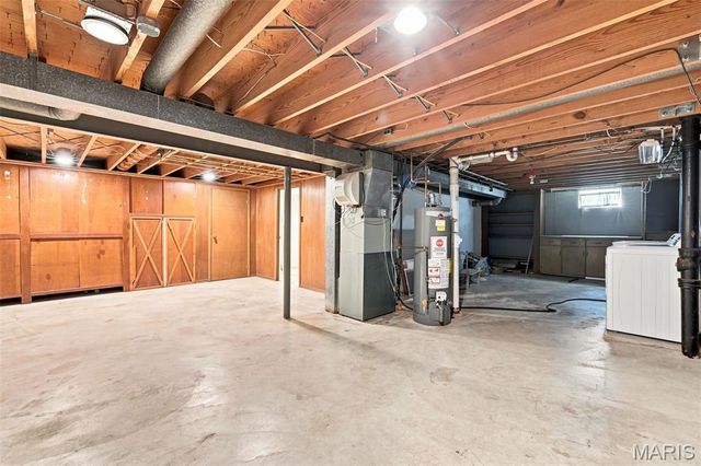 2263 McKelvey Road, Maryland Heights, MO 63043