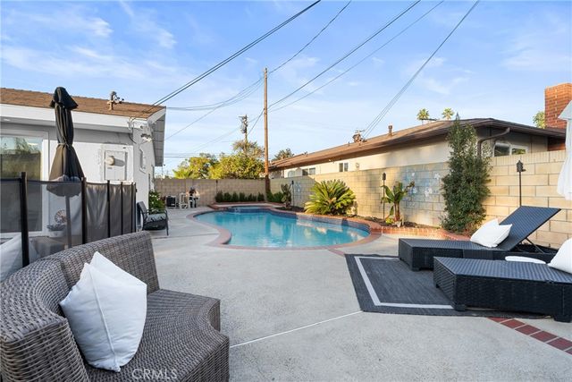 225 S Feldner, Orange, CA 92868