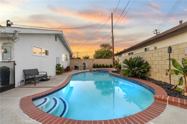 225 S Feldner, Orange, CA 92868