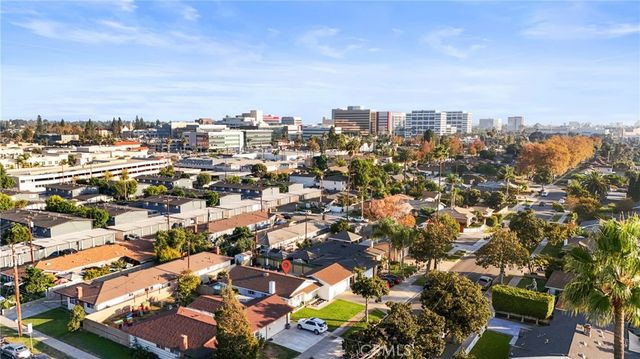 225 S Feldner, Orange, CA 92868