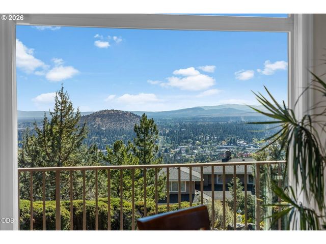 1154 Nw REDFIELD Cir, Bend, OR 97703