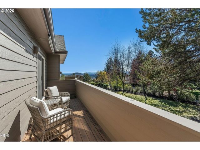1154 Nw REDFIELD Cir, Bend, OR 97703