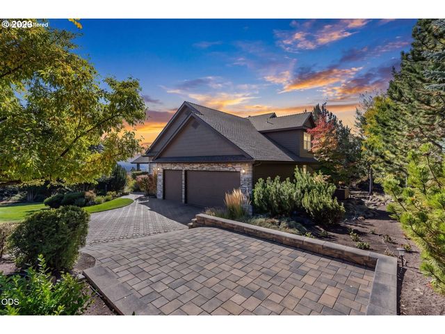 1154 Nw REDFIELD Cir, Bend, OR 97703